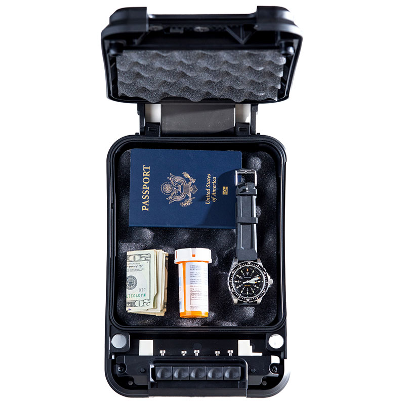 Streamlight SpeedLocker - Includes padlock, Allen key, and security cable - 2