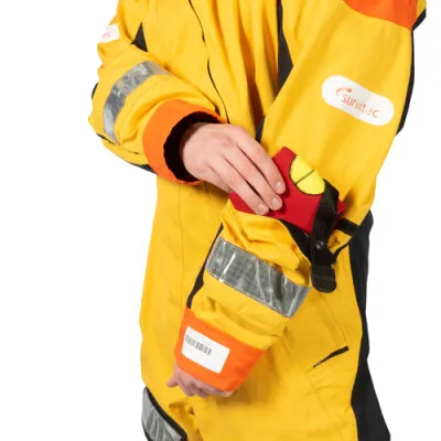 s_1000s_passengerimmersionsuit_2_(400x400).webp