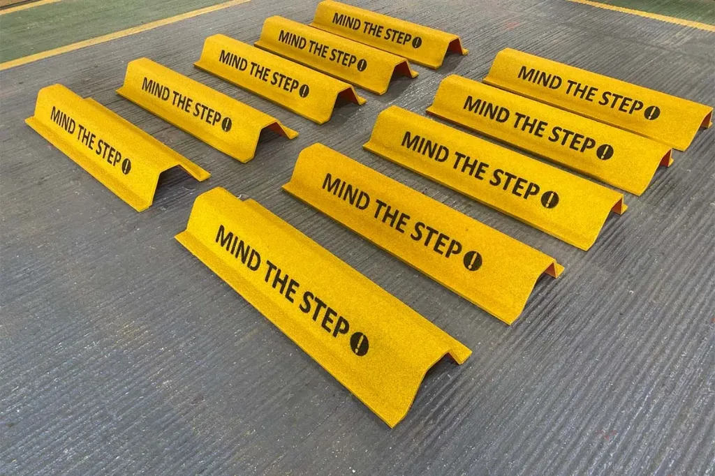 SafetyGrip Heavy Duty GRP Pedestrian Pipe & Hose Ramp - Coarse Grade (Single Style)